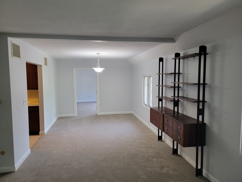 Belmont, Massachusetts 02478, United States, 1 Bedroom Bedrooms, ,1 BathroomBathrooms,Residential,Active,109733