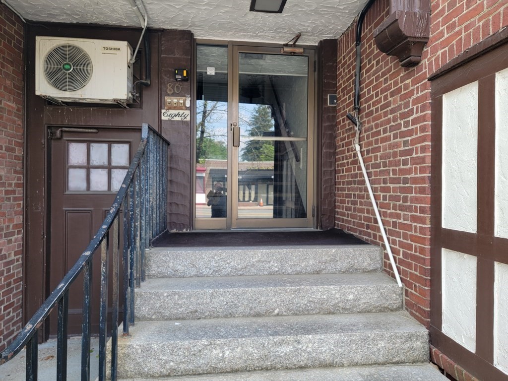 Belmont, Massachusetts 02478, United States, 1 Bedroom Bedrooms, ,1 BathroomBathrooms,Residential,Active,109733