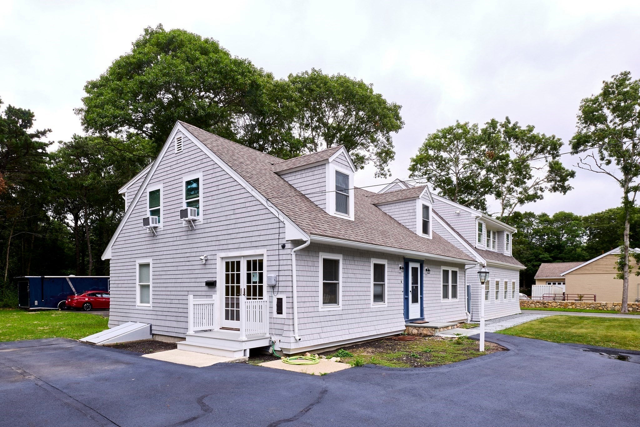 4 Edgerton Dr