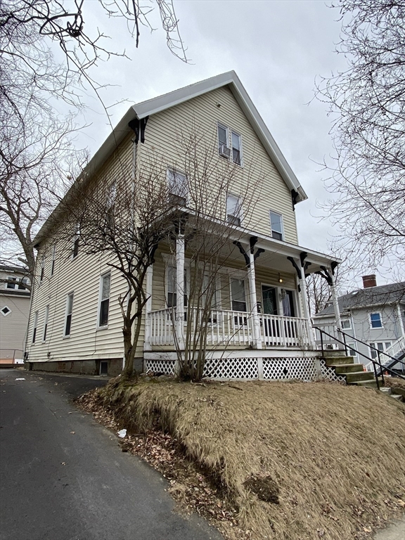 51 May St