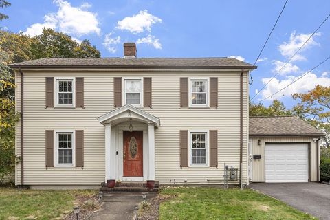 15 Clyde St Fitchburg MA 01420