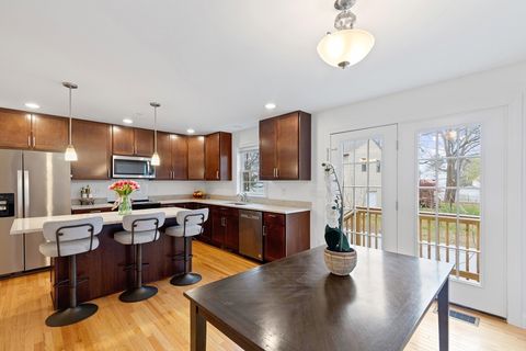 215 High St 10 Taunton MA 02780