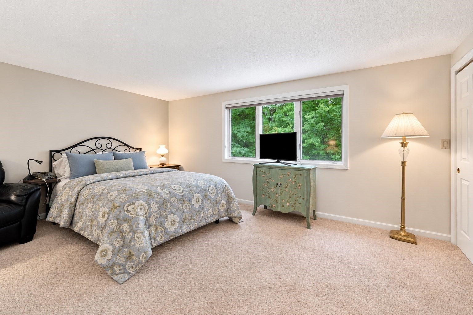 2002 Pheasant Creek Lane #2002, Peabody, MA, 2002 Pheasant Creek Lane #2002, Peabody, MA Photo #39