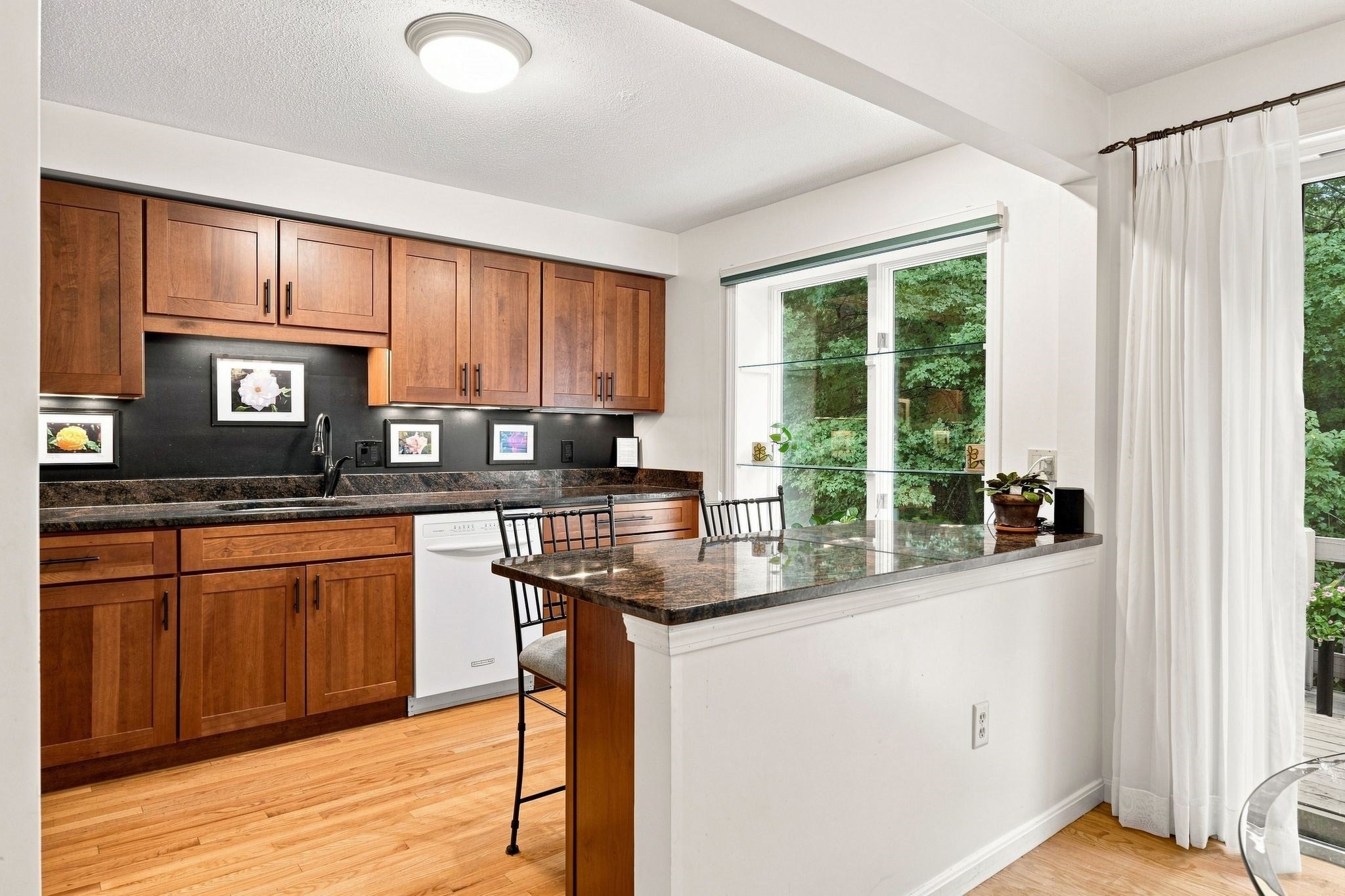 2002 Pheasant Creek Lane #2002, Peabody, MA, 2002 Pheasant Creek Lane #2002, Peabody, MA Photo #3