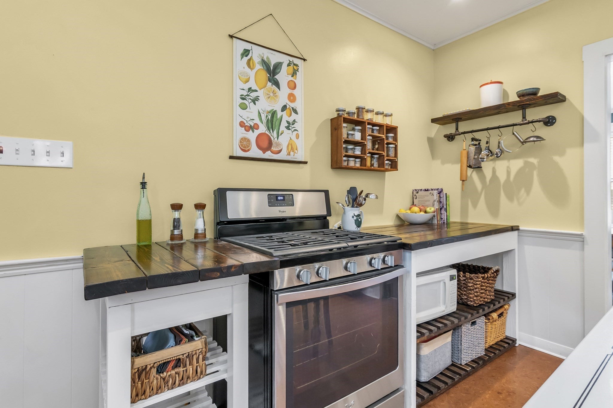 15 Larchmont Rd, Salem, MA, 15 Larchmont Rd, Salem, MA Photo #17