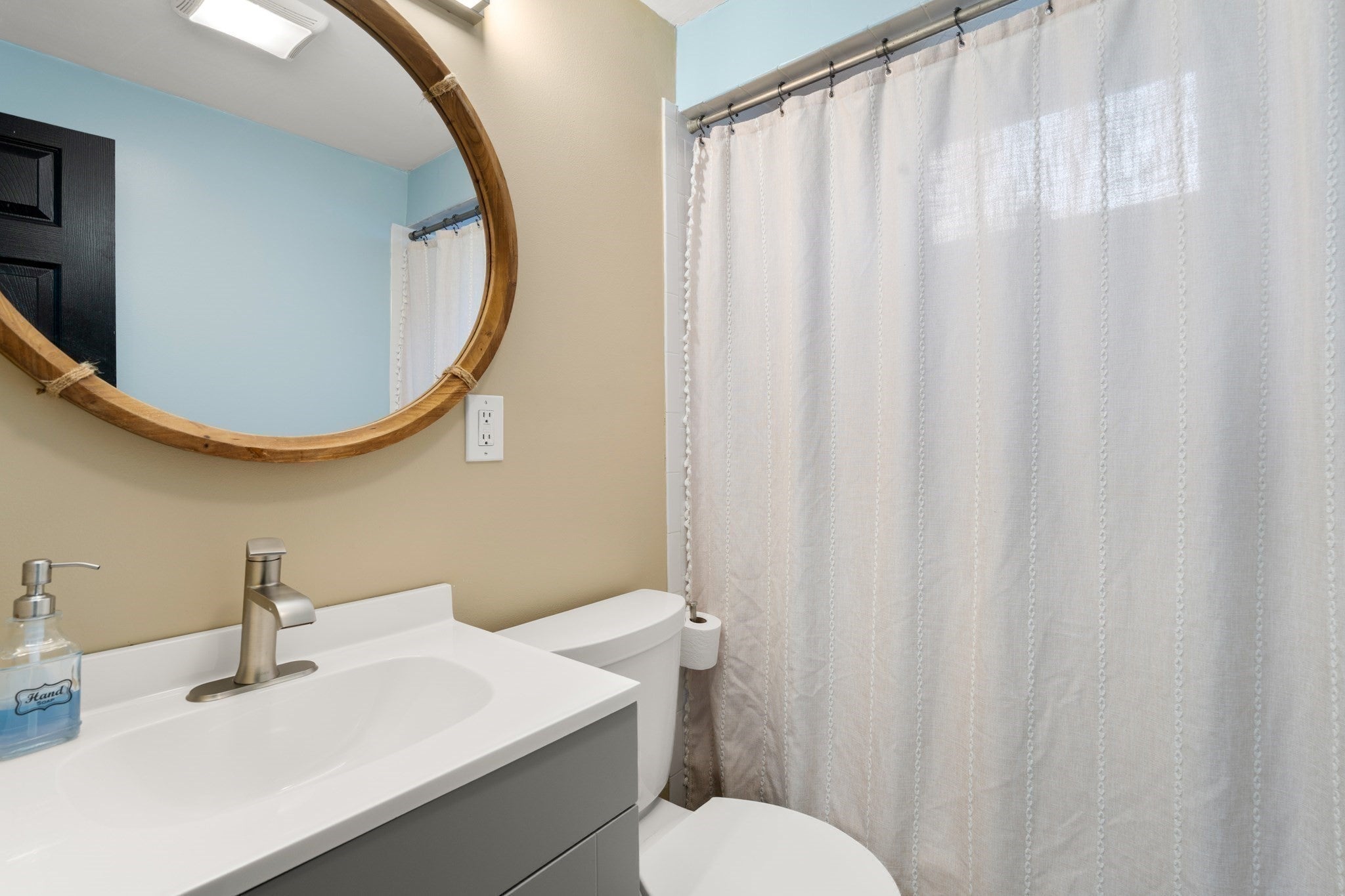 5 Dow Road, Boston, MA, 5 Dow Road, Boston, MA Photo #10