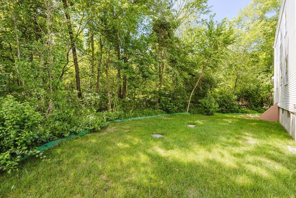 27 Connie Dr