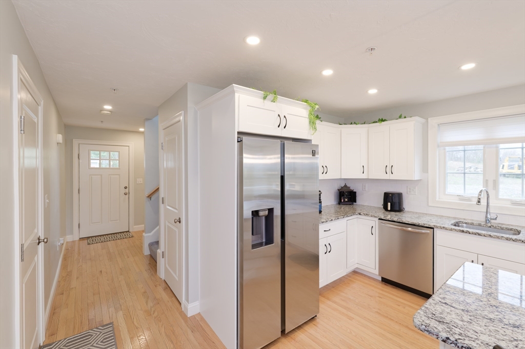 1202 Hazelwood Way 1202