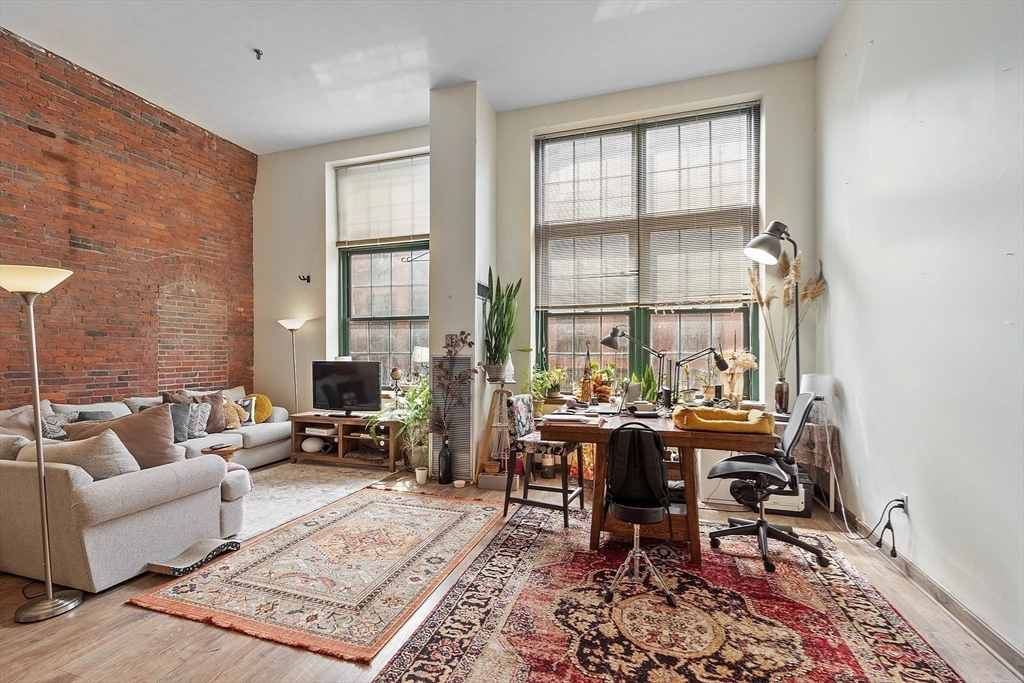 200 Market St 44B