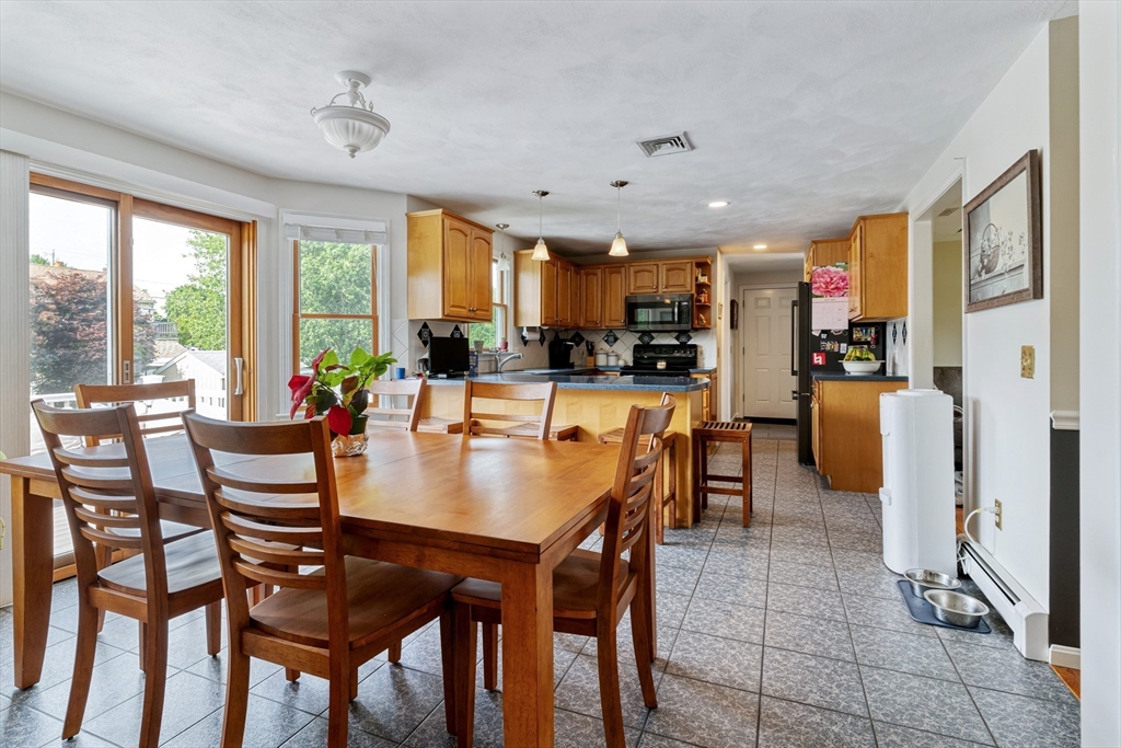 25 Wagonwheel Rd