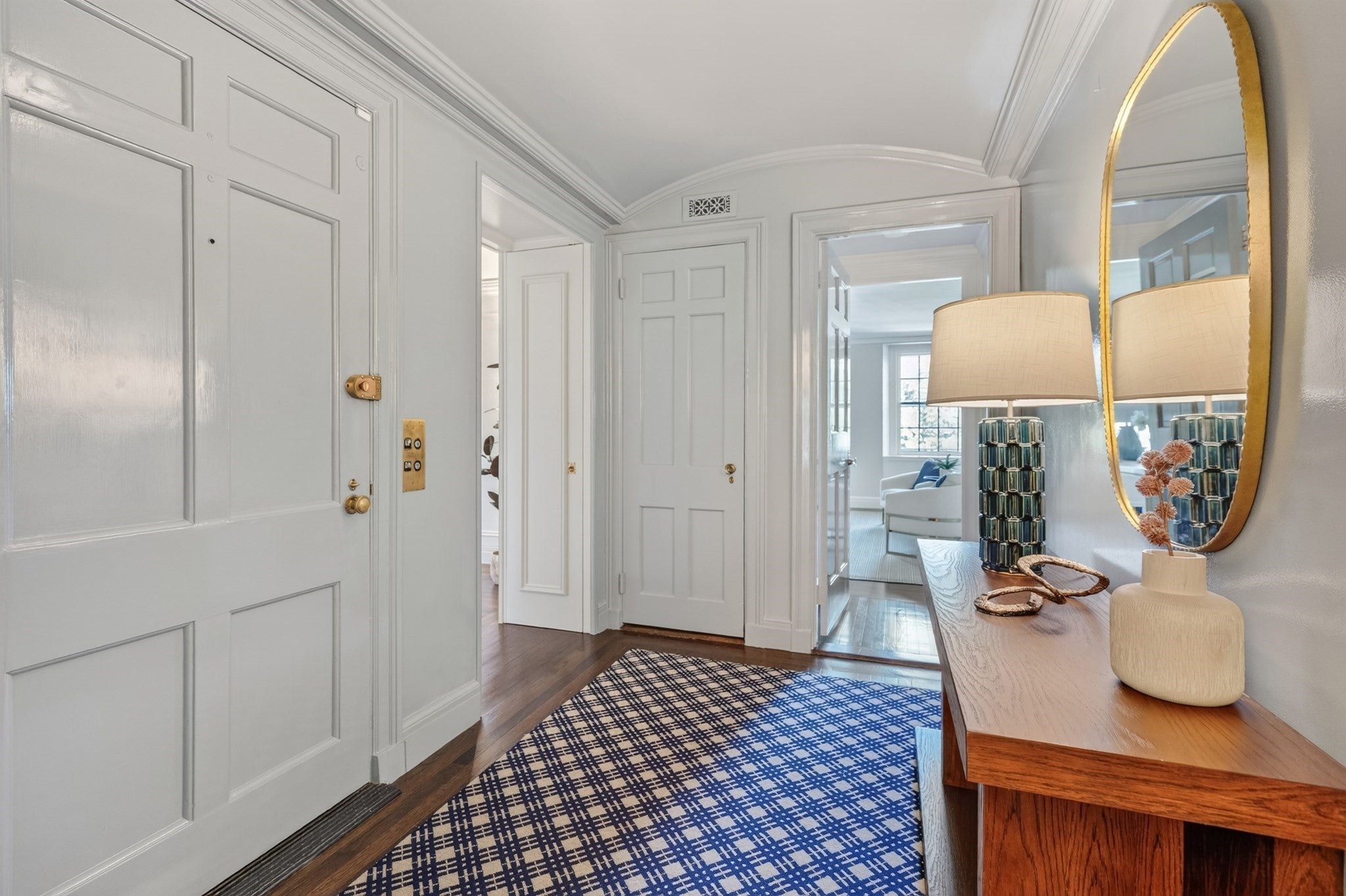 172 Beacon St 3