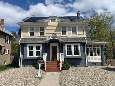 Photo of 147 Belvidere St, Springfield, MA 01108 (MLS # 73505066)
