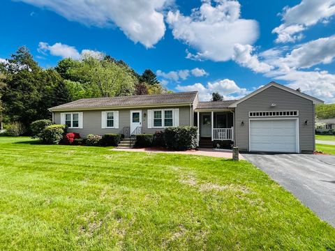 29 Fairlawn St Grafton MA 01536