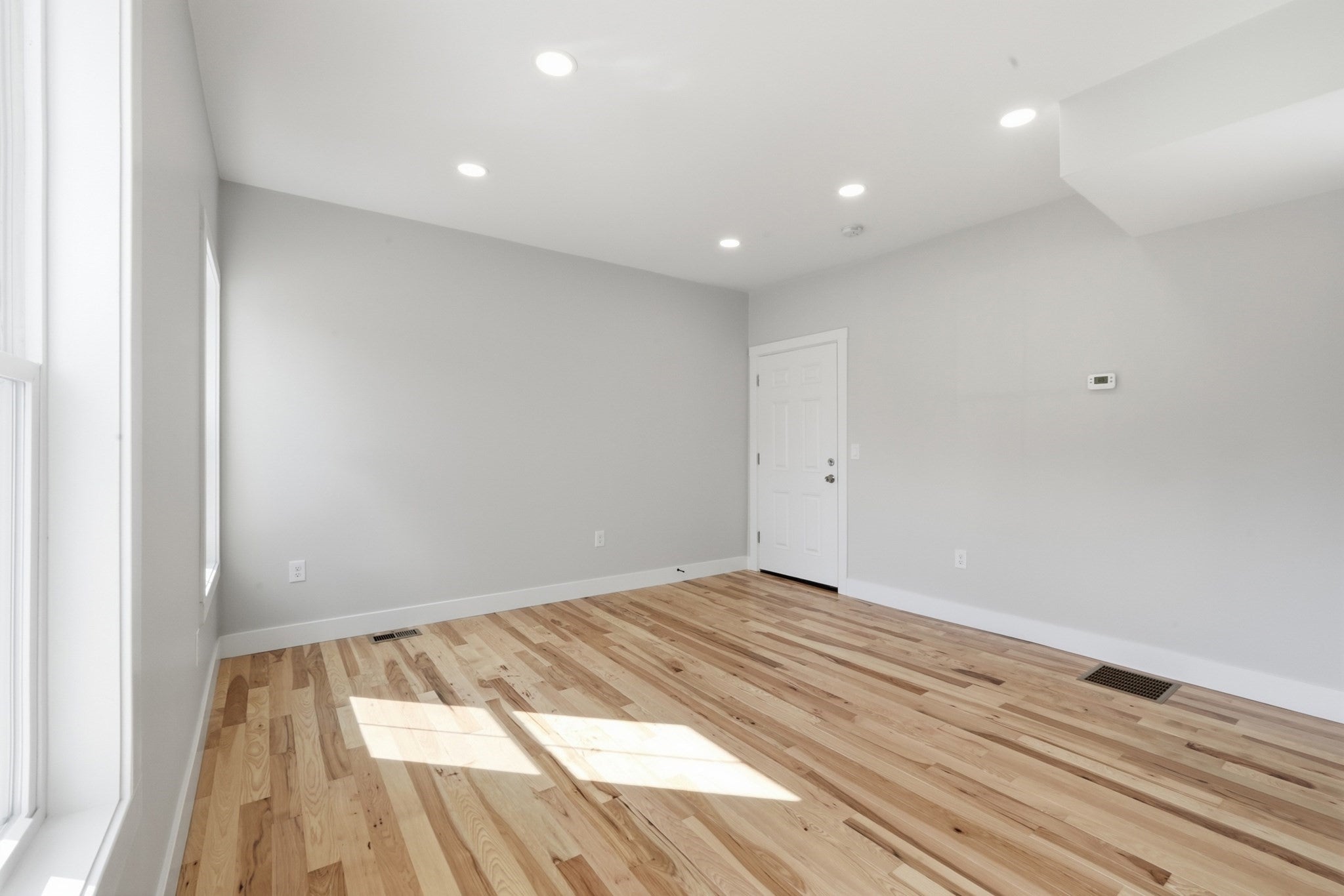71 Dewey St 1,2,3, Worcester, MA, 71 Dewey St 1,2,3, Worcester, MA Photo #16