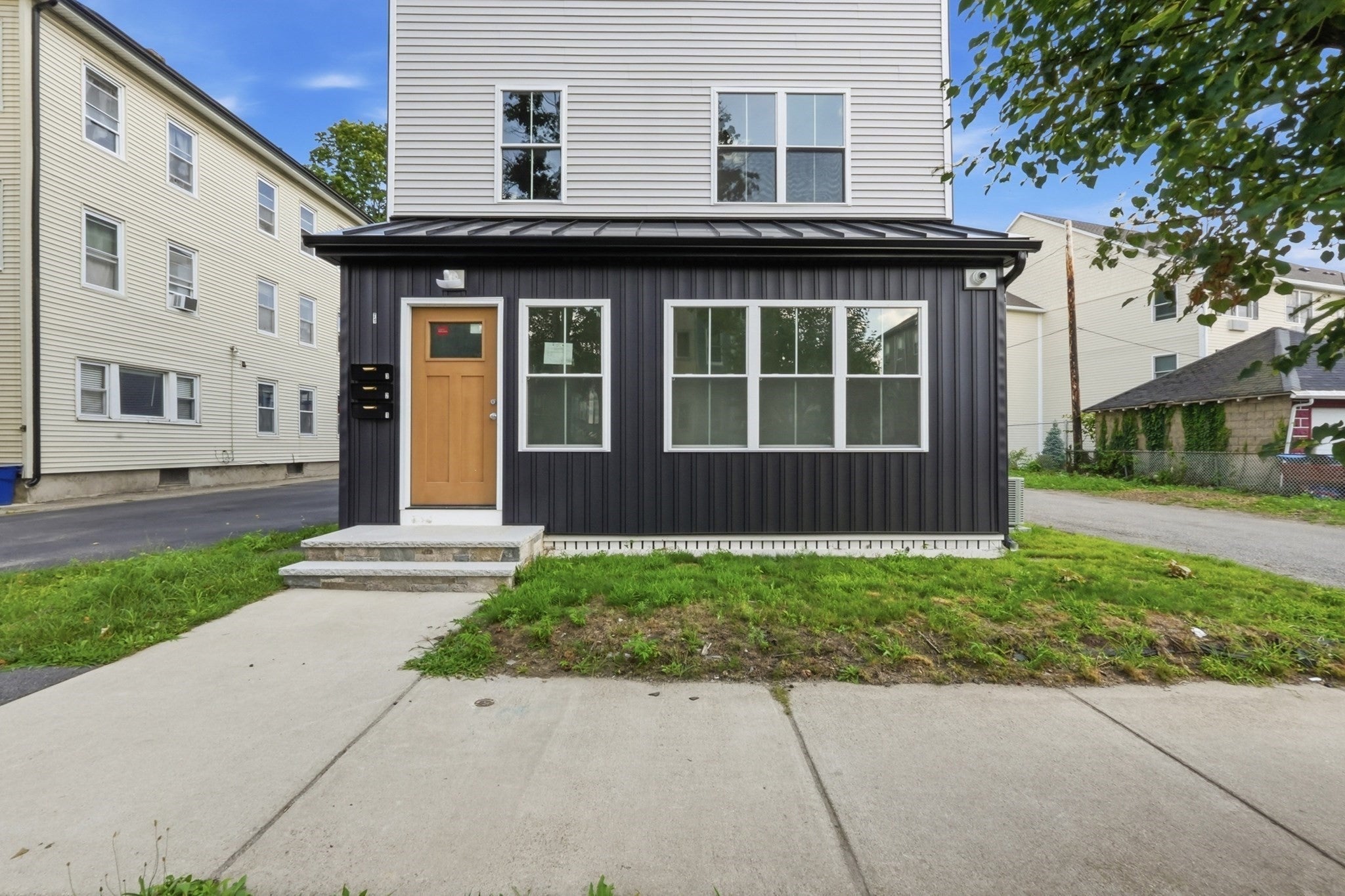 71 Dewey St 1,2,3, Worcester, MA, 71 Dewey St 1,2,3, Worcester, MA Photo #2