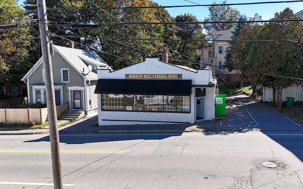 363 Main St
