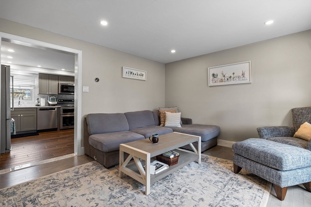51 Glide St #2, Boston, MA, 51 Glide St #2, Boston, MA Photo #8