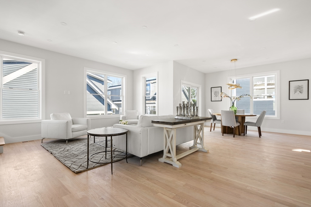 62 Albertina Street F