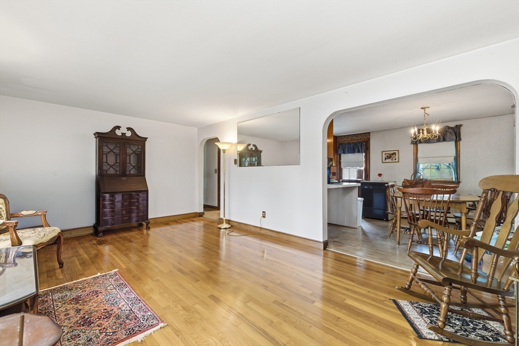 377 Summer St, Weymouth, MA Photo #10