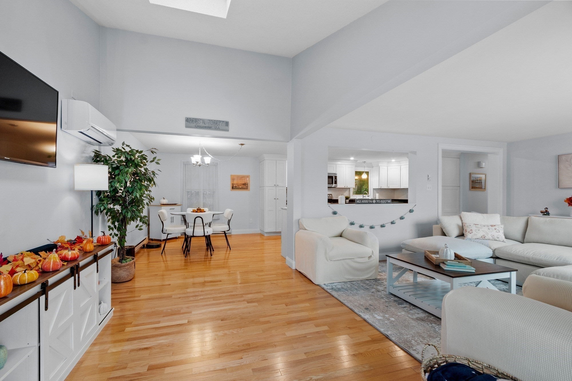 273 Washington St #2, Gloucester, MA, 273 Washington St #2, Gloucester, MA Photo #6