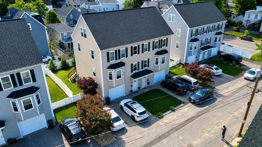82 Franklin St 82