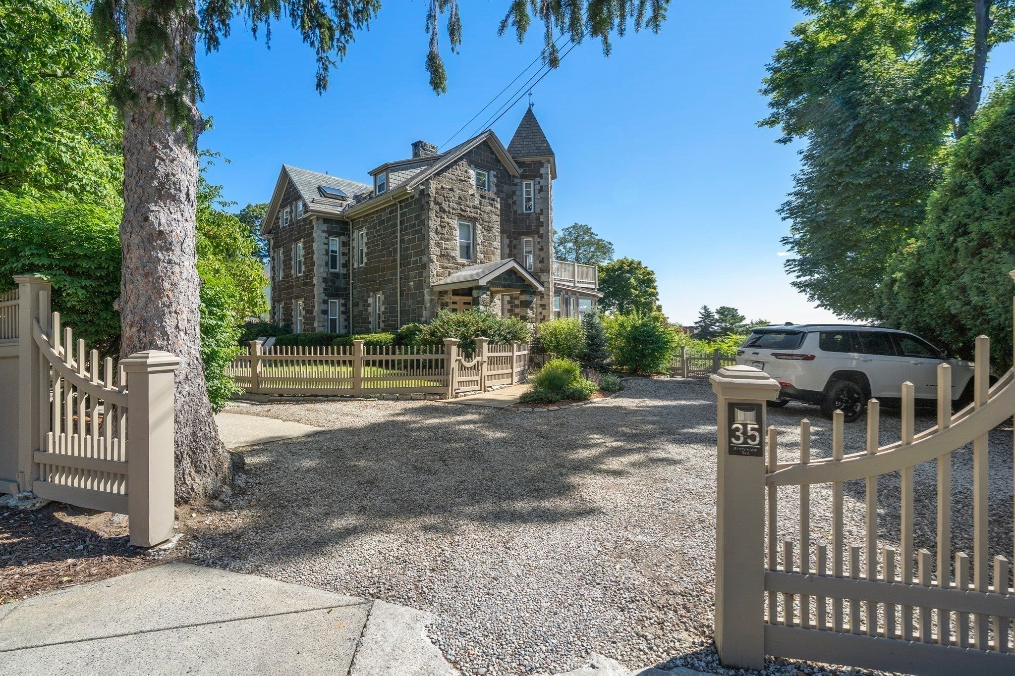 35 Grandview Ave #1, Medford, MA, 35 Grandview Ave #1, Medford, MA Photo #39