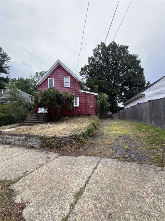 44 Sherman St