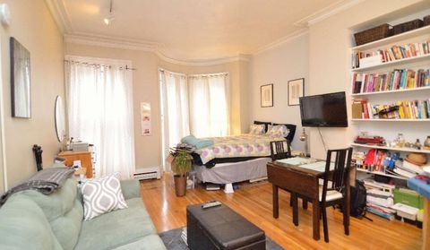 Photo of 3 St Charles Street #3, Boston, MA 02116 (MLS # 73475293)