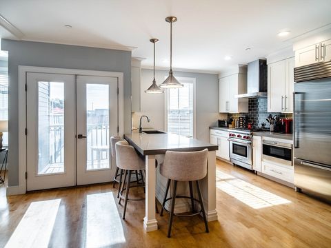 542 Dorchester Ave. PH2 Boston MA 02127