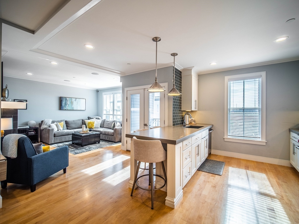 542 Dorchester Ave. PH2