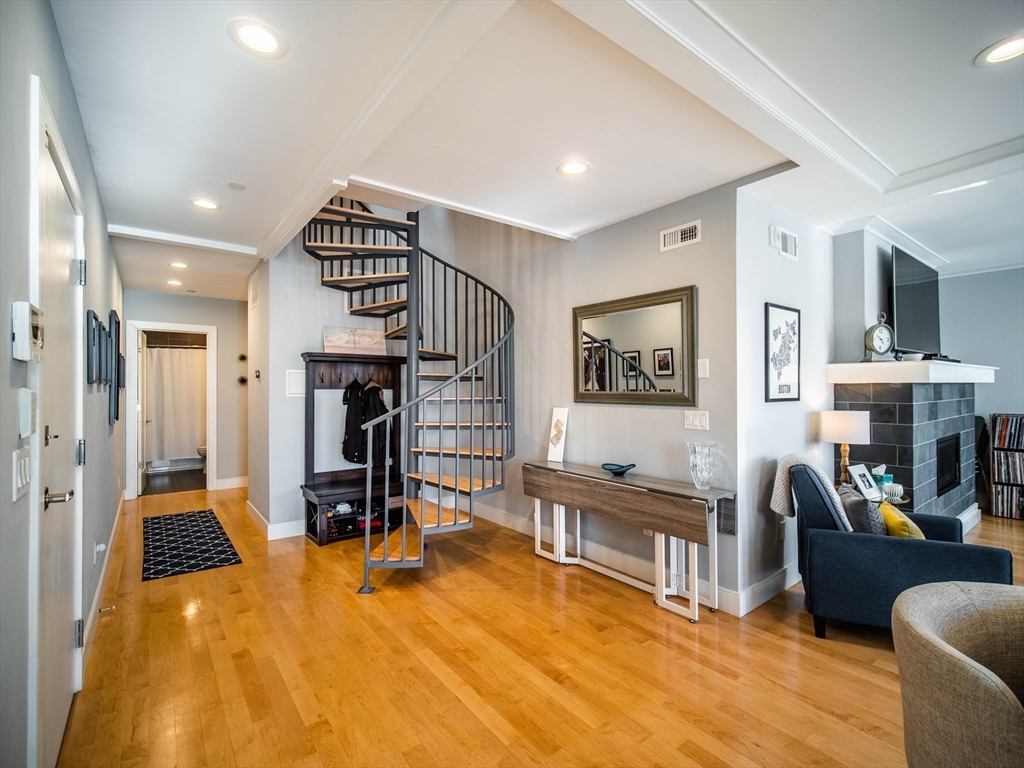 542 Dorchester Ave. PH2