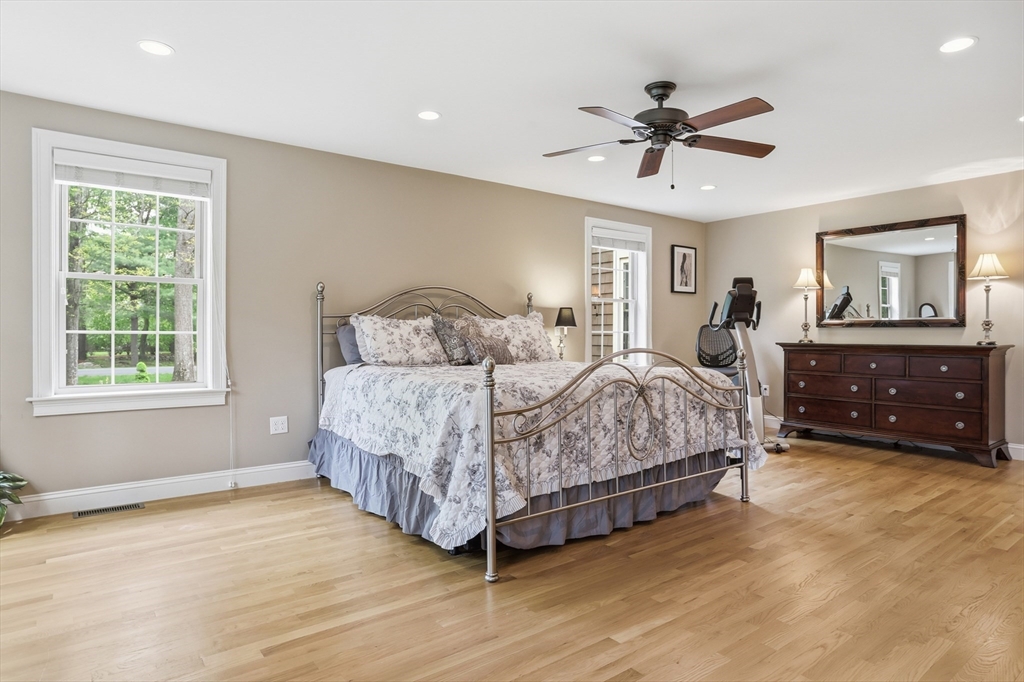 46 Hayden Lane, Bedford, MA, 46 Hayden Lane, Bedford, MA Photo #21