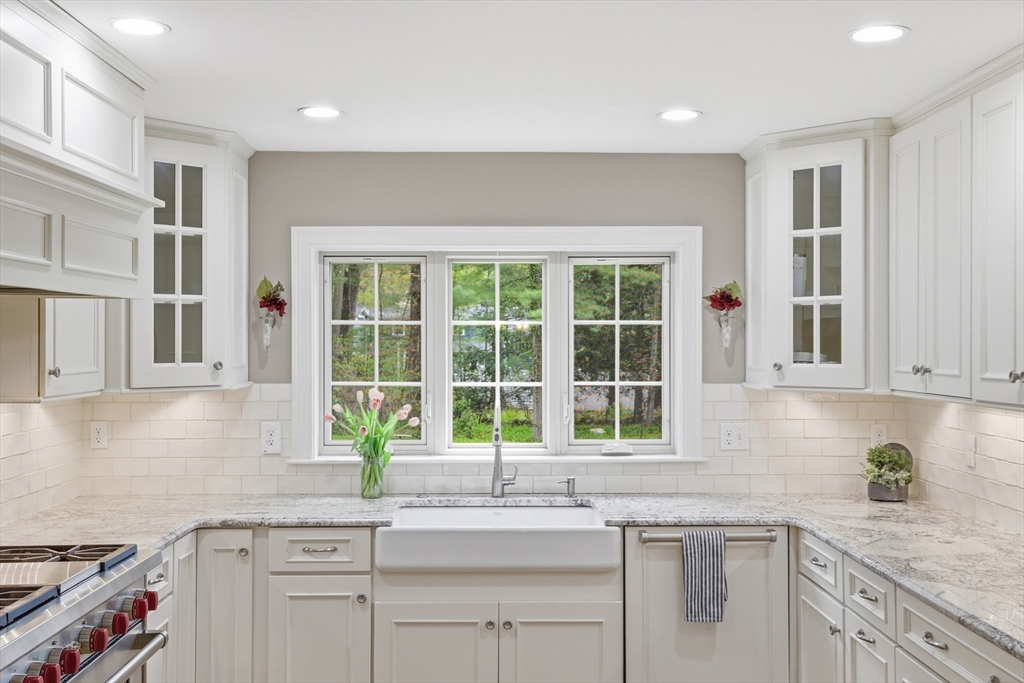 46 Hayden Lane, Bedford, MA, 46 Hayden Lane, Bedford, MA Photo #3