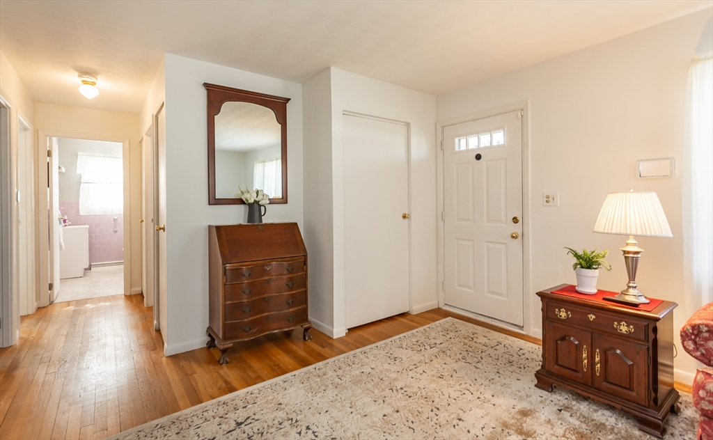 16 Holly Tree Lane