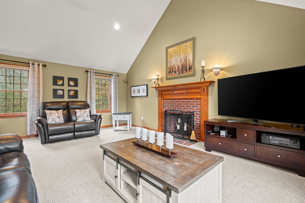 35 Stockbridge Rd