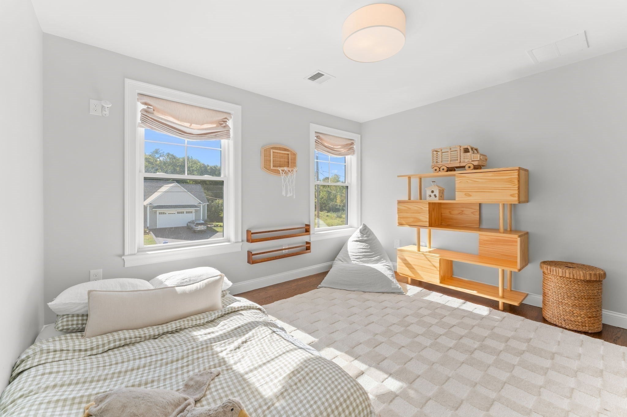 82 Colts Way, Attleboro, MA, 82 Colts Way, Attleboro, MA Photo #31