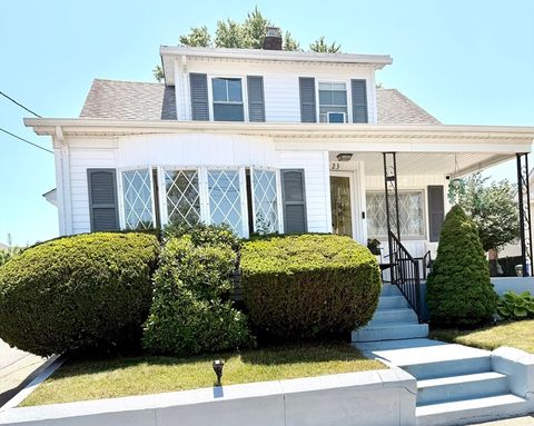 Photo of 123 Ferris St, Pawtucket, RI 02861 (MLS # 73502838)