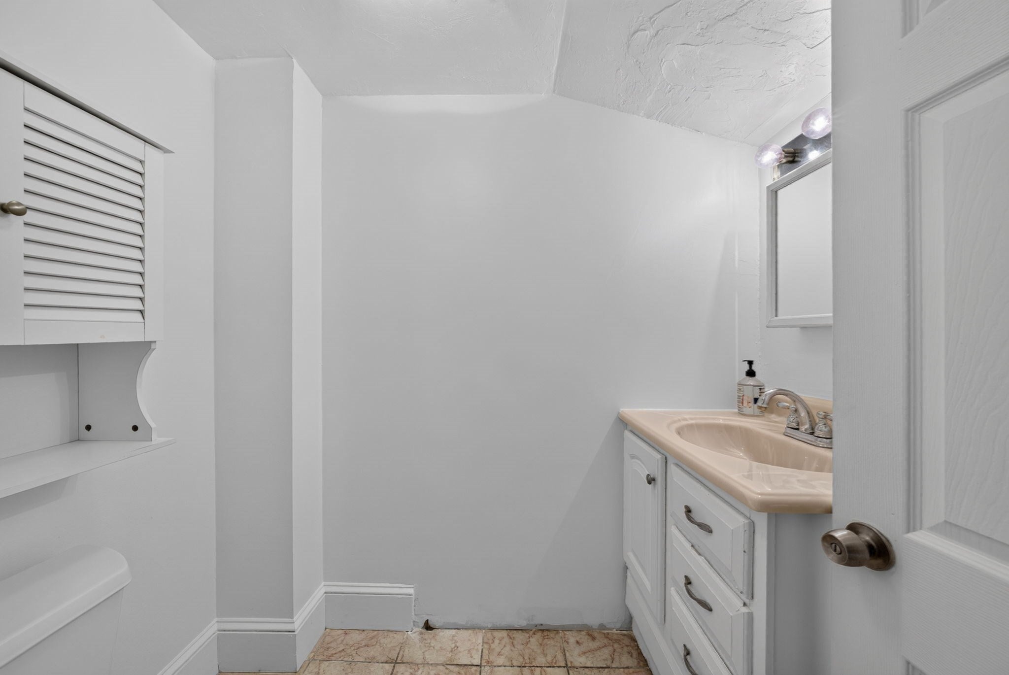 703 S Main St, Randolph, MA, 703 S Main St, Randolph, MA Photo #21