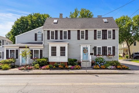 Photo of 215 Merrimac St #2, Newburyport, MA 01950 (MLS # 73477917)