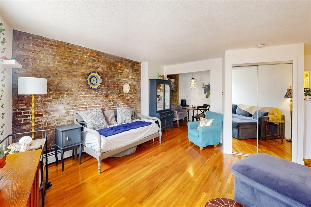 243 North St 5
