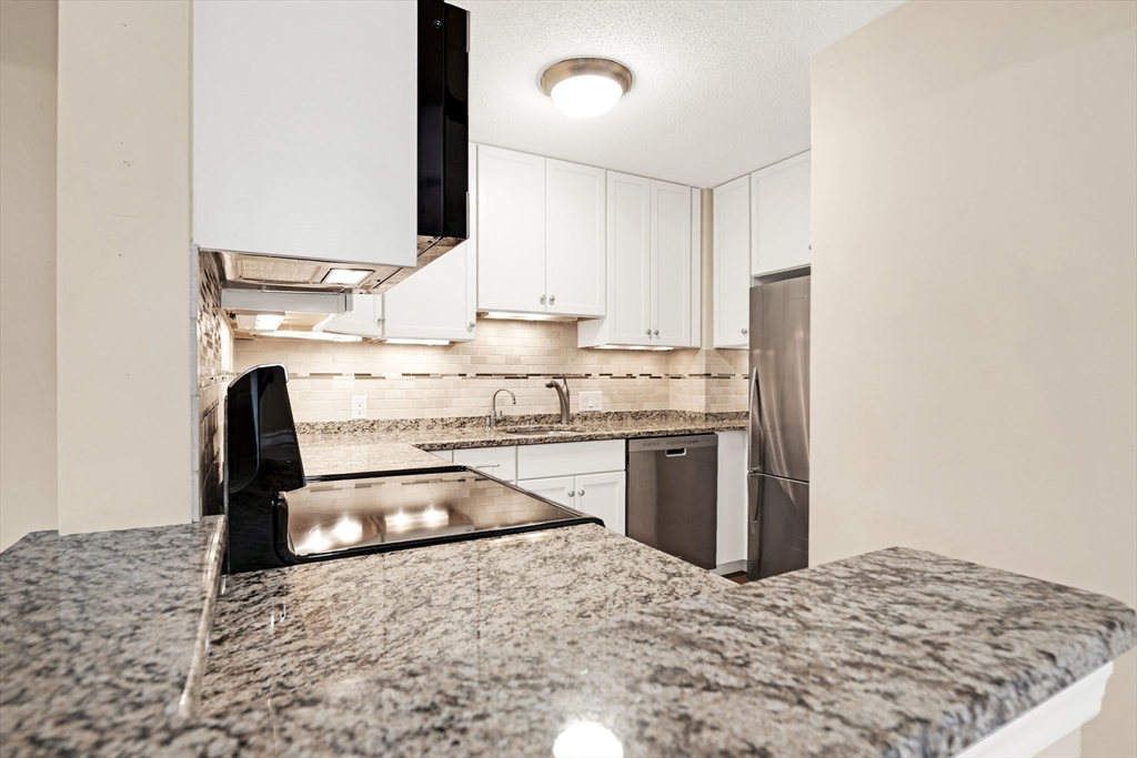 273 Cambridge Rd 408