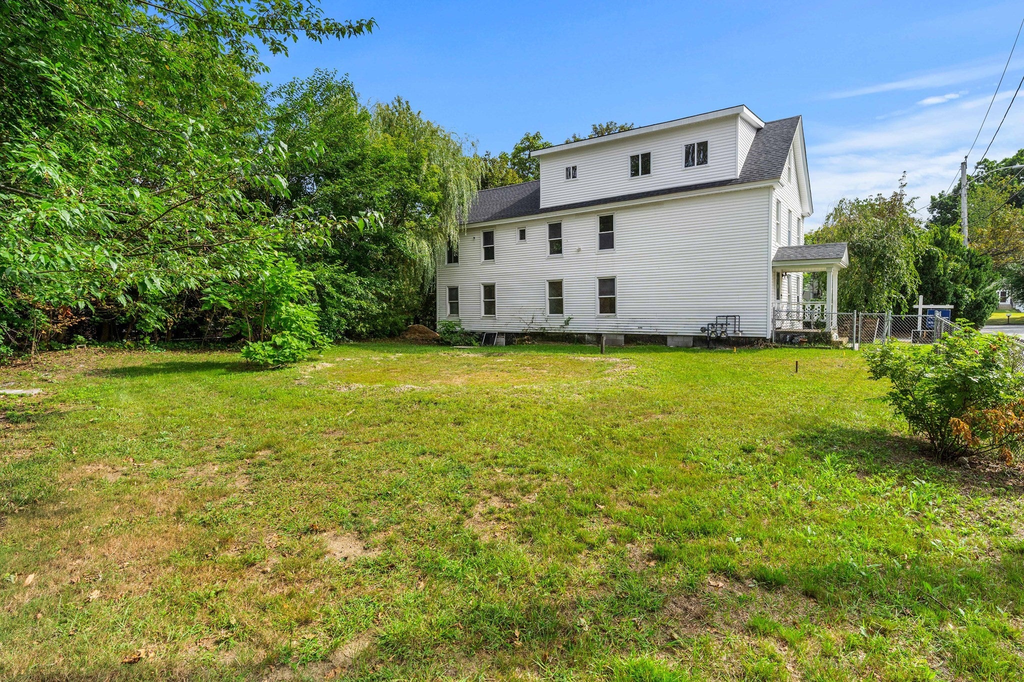 11 Lorenzo St, Leominster, MA Photo #40