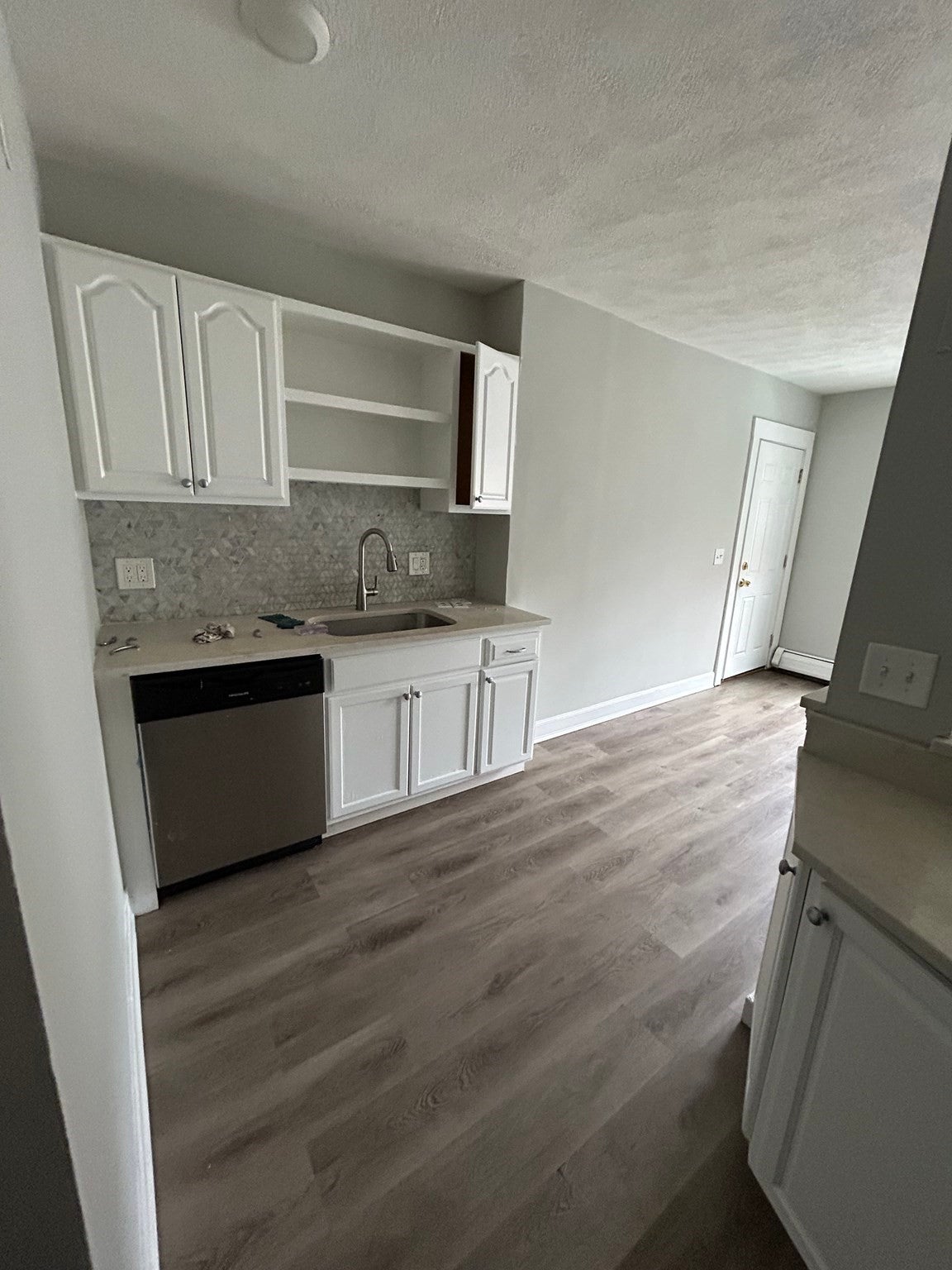 137 Chelsea St #2R, Everett, MA, 137 Chelsea St #2R, Everett, MA Photo #4