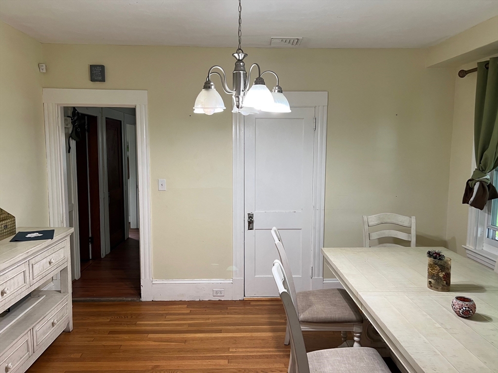 17 Linwood