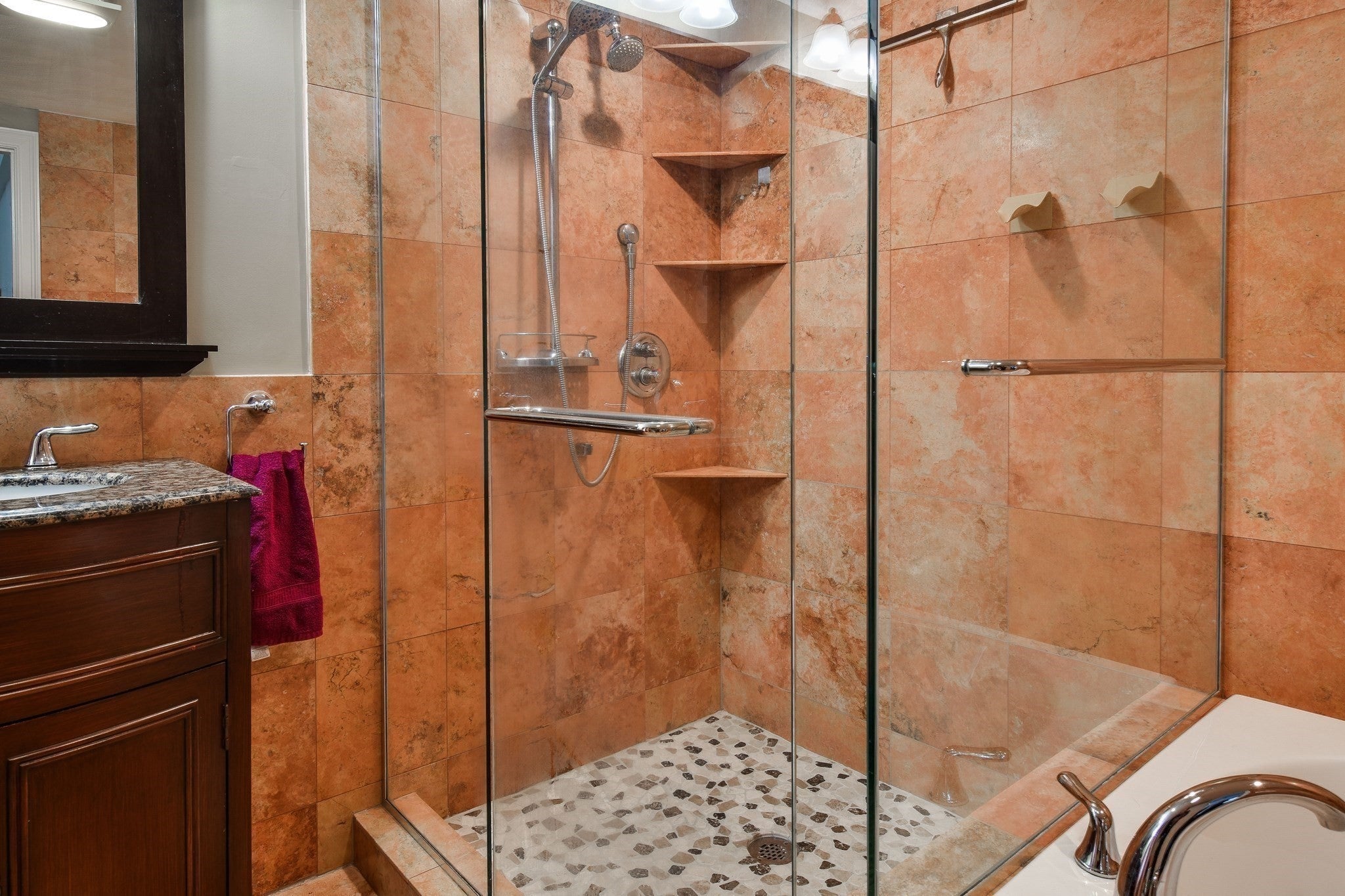 202 Boston Post Rd, Wayland, MA Photo #22