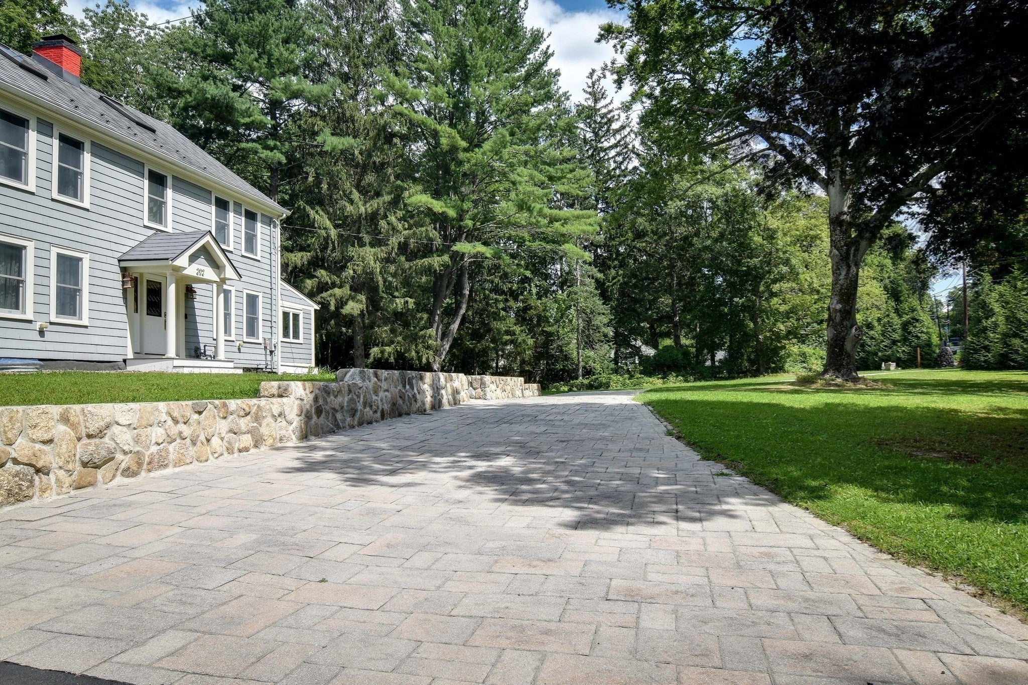 202 Boston Post Rd, Wayland, MA Photo #32