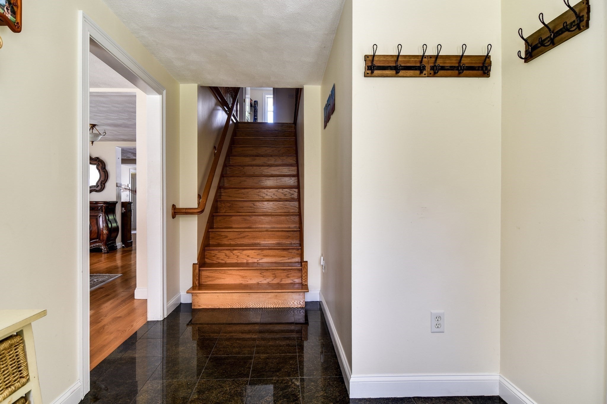 202 Boston Post Rd, Wayland, MA Photo #5