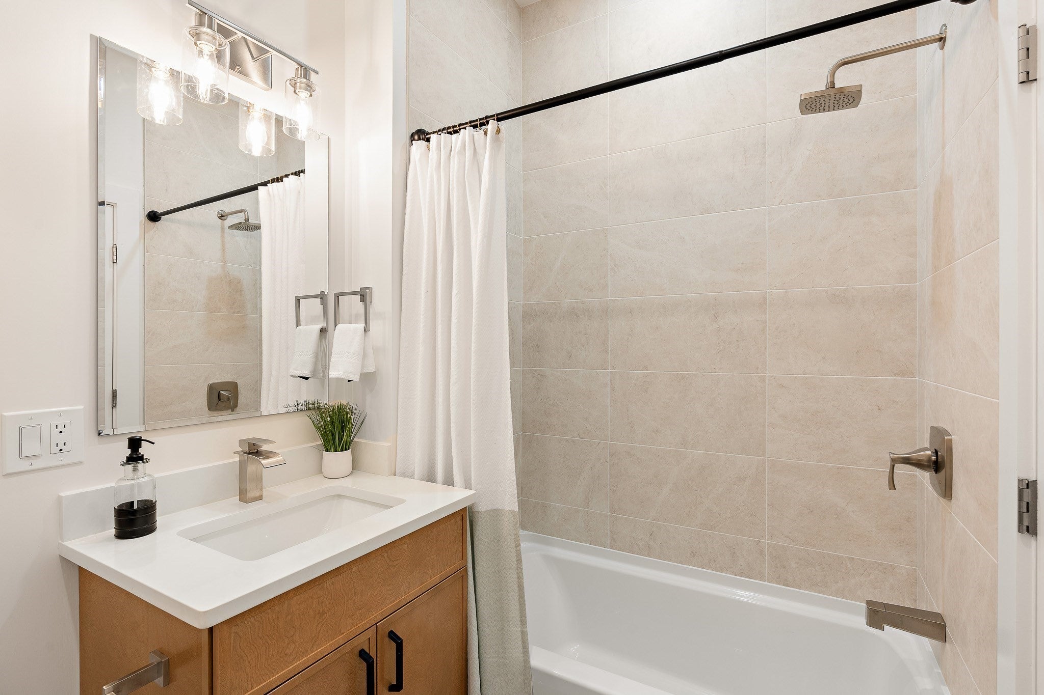 28A Swan Avenue #1, Boston, MA, 28A Swan Avenue #1, Boston, MA Photo #23