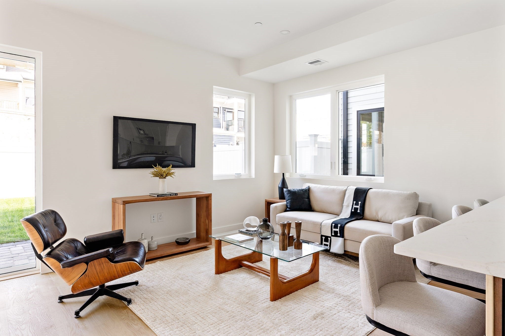 28A Swan Avenue #1, Boston, MA, 28A Swan Avenue #1, Boston, MA Photo #6