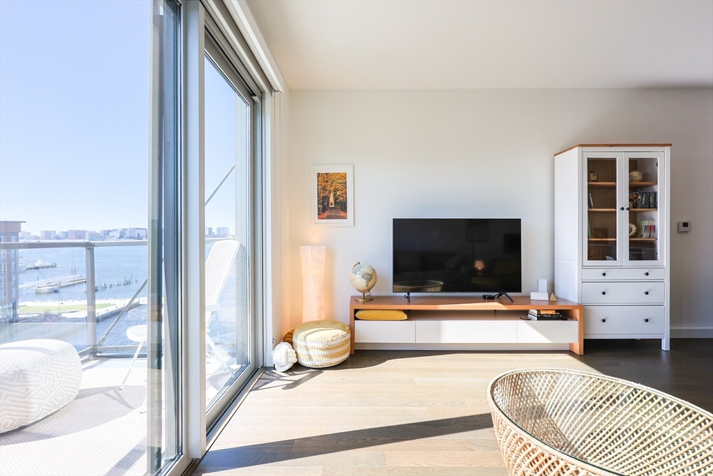 65 Lewis Street PH03
